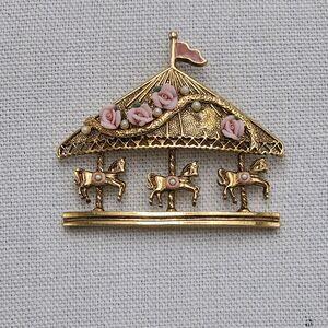 Neiman Marcus Vintage Gold Carousel Rose Pearls Brooch Pin